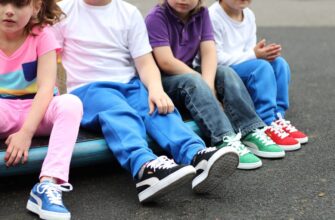 Ідеальні дитячі кросівки для спорту: як обрати найкращу пару для занять