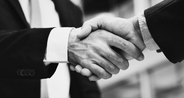 Хто такий контрагент: визначення, роль і значення для бізнесу