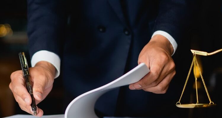 Антикорупційна експертиза: Що це та навіщо потрібна в Україні?