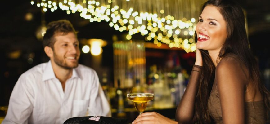 Флірт: Мистецтво комунікації та невербальних сигналів для стосунків Флірт: Мистецтво комунікації та невербальних сигналів для стосунків