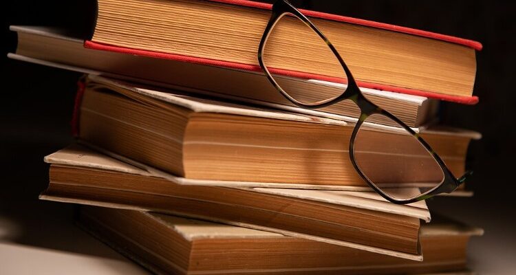 Полемічна література: визначення, історія та основні особливості