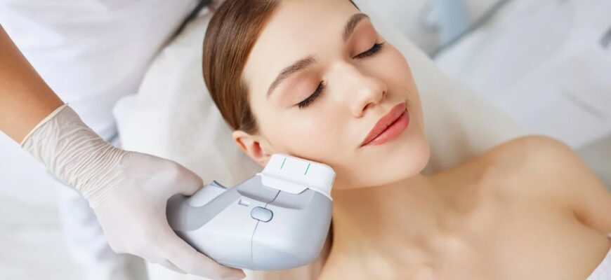 Секрети SMAS-ліфтингу: що це таке і як він омолоджує обличчя?