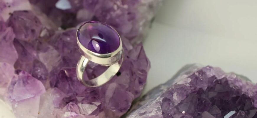 Аметист: магічні властивості, застосування та походження каменю