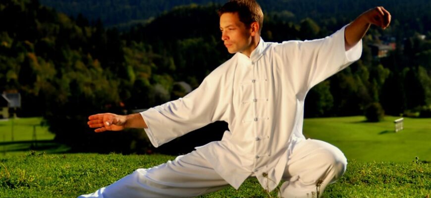 Відкрийте силу цигун: Історія, техніки та користь для здоров’я