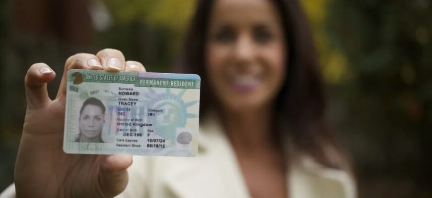 Грін Карта: Що Це Таке та Як Отримати ЇЇ для Життя в США