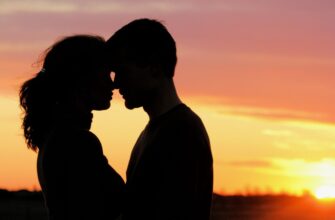 Що таке кохання: огляд, визначення та наукові погляди на почуття