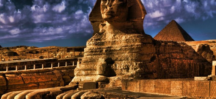 Сфінкс: Міфи й Історія Древнього Символу з Єгипту та Греції Сфінкс: Міфи й Історія Древнього Символу з Єгипту та Греції