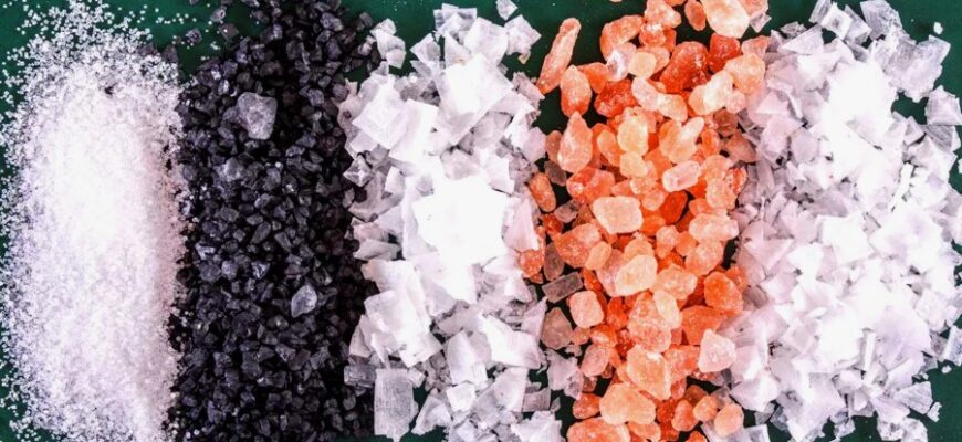 Що таке сіль: головні властивості, види та використання у побуті