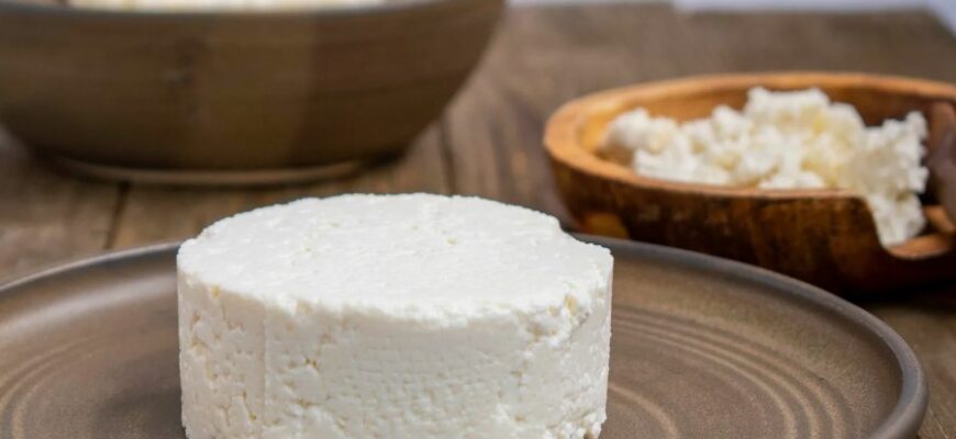 Творожний сир: визначення, властивості та користь для здоров’я