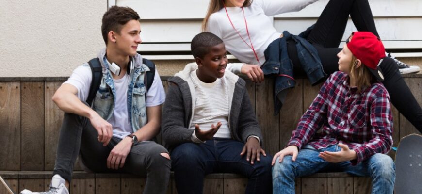 Навіщо потрібен жаргон: важлива роль у спілкуванні та культурі