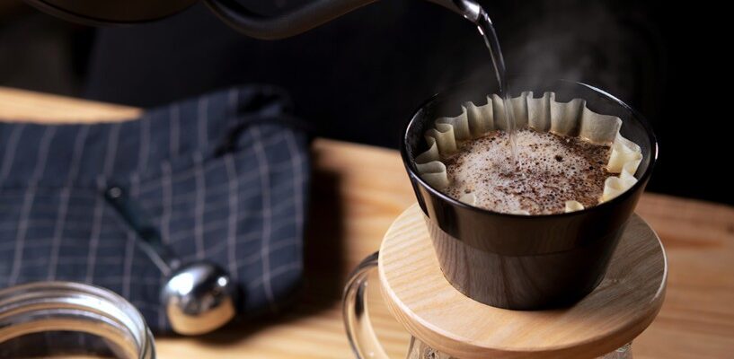 Відкрийте таємницю млина: вплив помелу на смак вашої фільтр-кави Відкрийте таємницю млина: вплив помелу на смак вашої фільтр-кави