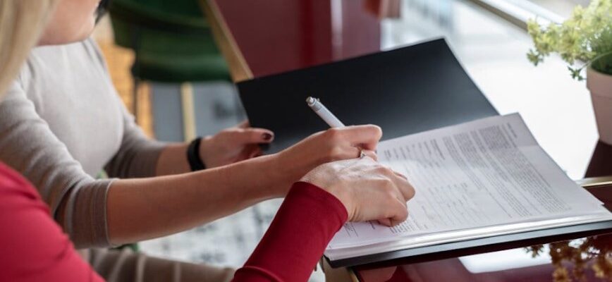 “Як обрати кваліфікованого присяжного перекладача для німецьких документів”