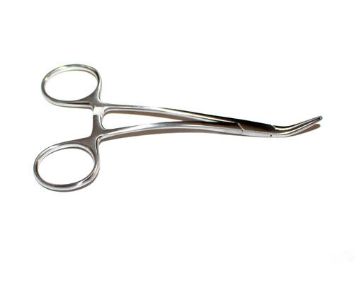 Що таке корнцанг: основні функції та застосування в медицині Що таке корнцанг: основні функції та застосування в медицині