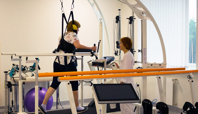 Кінезіотерапія: Як Рух Допомагає Відновити Здоров’я та Енергію