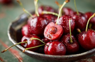 Чи корисно їсти черешню перед сном: вплив на ваш організм