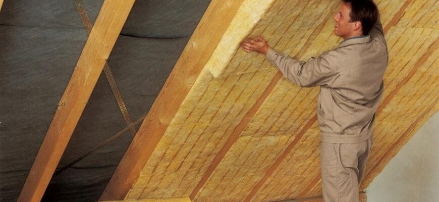 Оптимальна щільність мінвати для ефективного утеплення стелі