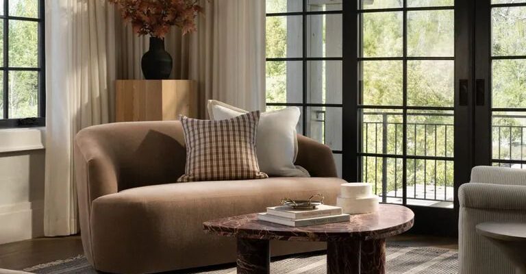 Як з’єднати два килими: практичні поради та рекомендації