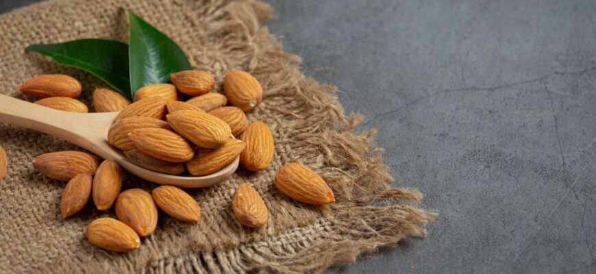 Чому велика кількість мигдалю за раз шкодить вашому здоров’ю?