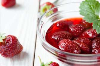 Оптимальна кількість цукру на 1 кг полуниці: практичні поради та секрети