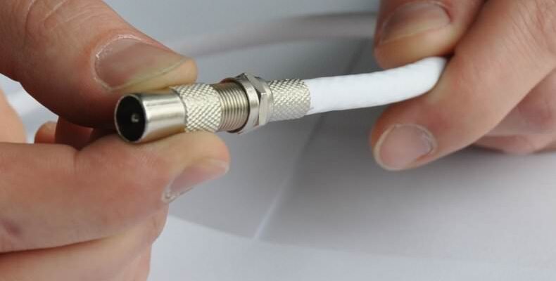 “Чи можливе з’єднання антенного кабелю скруткою: огляд методів”