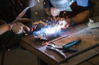 “Як називається майстер із роботи з металом: професійні терміни”