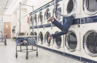 Чи безпечно використовувати пральну машину без ніжок: поради та рекомендації