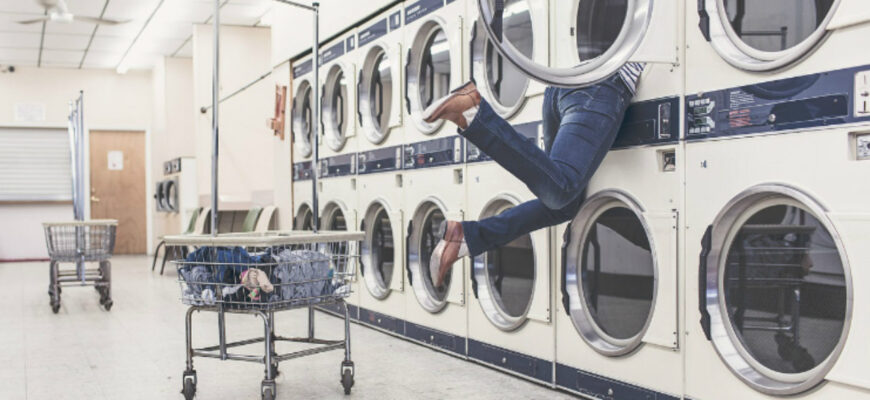 Чи безпечно використовувати пральну машину без ніжок: поради та рекомендації