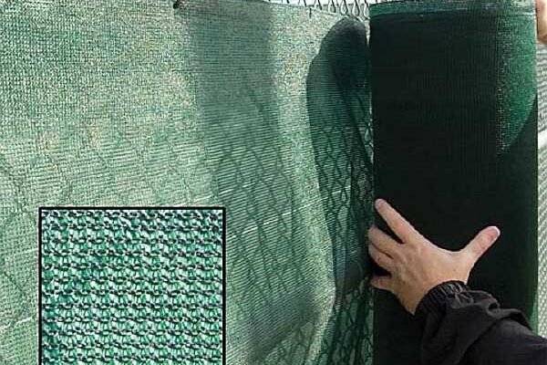 Як ефективно закрити низ паркану з сітки рабиці: корисні поради