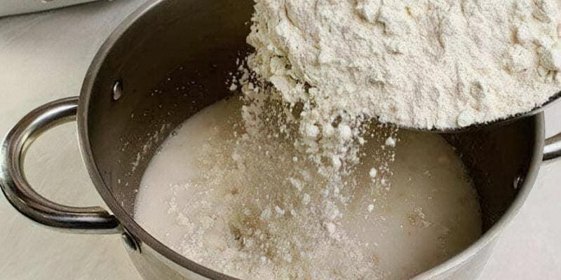 Як зварити клейстер з борошна для економного обклеювання вікон