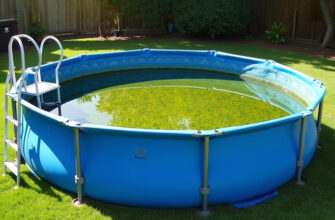 Як ефективно очистити басейн від водоростей: поради та засоби