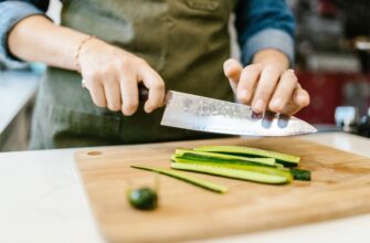 Чому після споживання їжі здуває живіт: основні причини й рішення