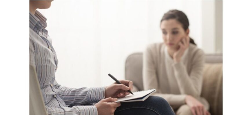 Чому сняться тривожні сни: причини нічних страхів та їх значення