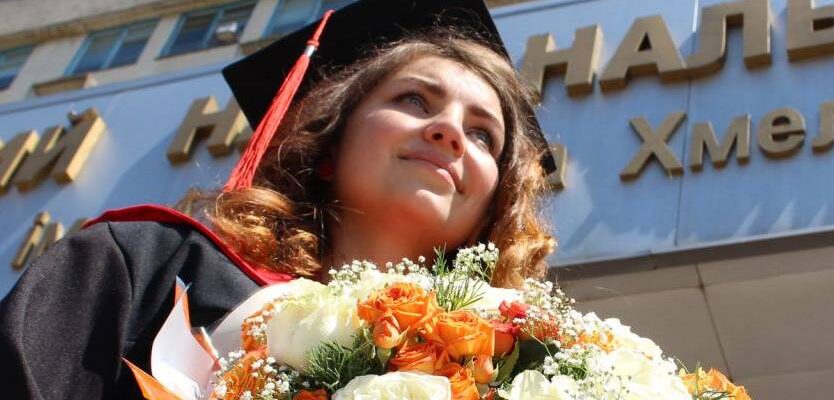 Чи є необхідність здавати НМТ після закінчення коледжу в Україні?