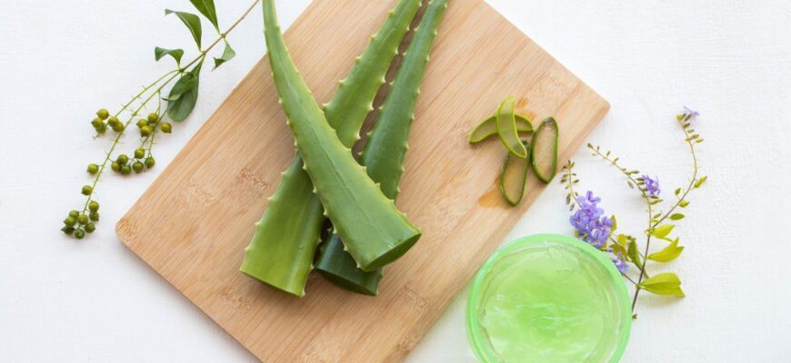 Чи необхідно змивати алое з обличчя: користь та правильне застосування