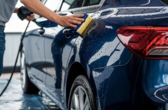 Чи потрібно змивати віск на автомийці: поради для захисту авто