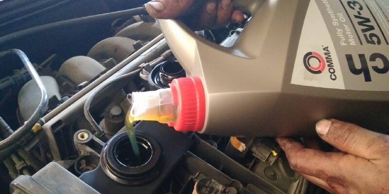 Чи варто замінювати оливний фільтр при заміні моторної оливи?