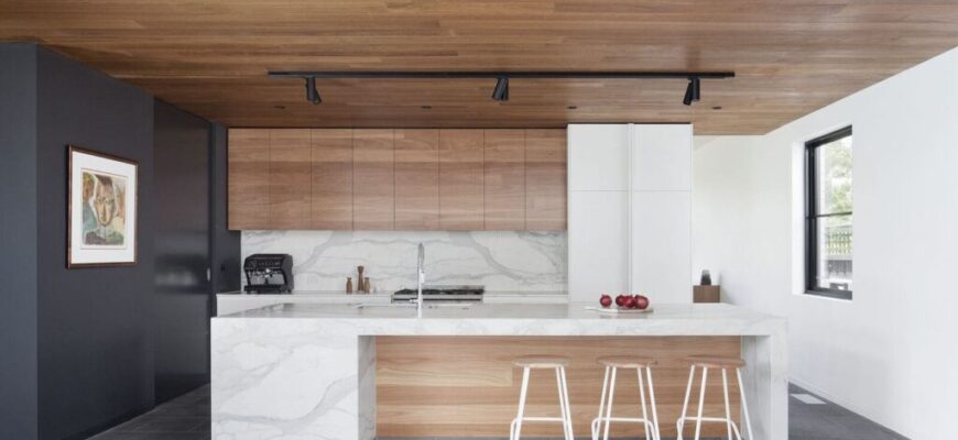 Чим підшити стелю в літній кухні: оптимальні матеріали та поради