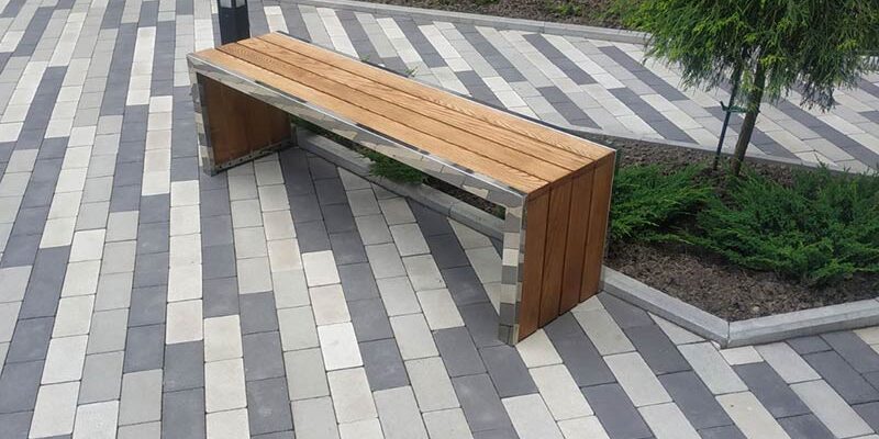 Чим покрити лавку на вулиці: оптимальні матеріали та рішення