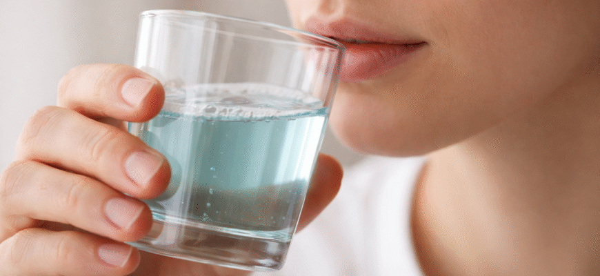 Чим полоскати рот при кандидозі: ефективні засоби для полоскання