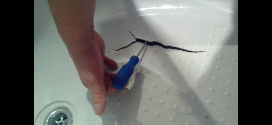 Чим та як ефективно заклеїти піддон душової кабіни: поради і рішення Чим та як ефективно заклеїти піддон душової кабіни: поради і рішення