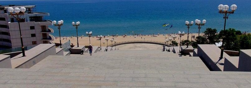 Чим зайнятися в Чорноморську: цікаві місця та розваги для туристів Чим зайнятися в Чорноморську: цікаві місця та розваги для туристів