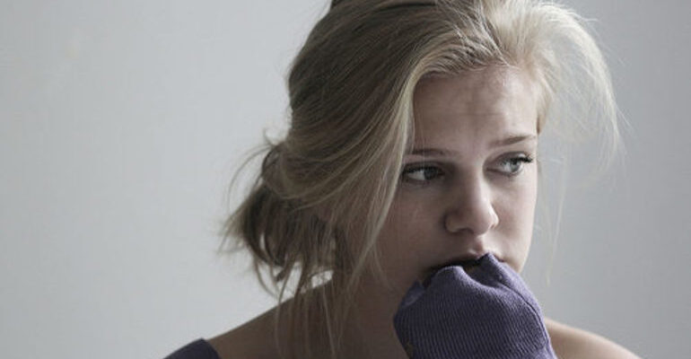 До чого сняться чорні туфлі на підборах: значення та тлумачення сновидінь