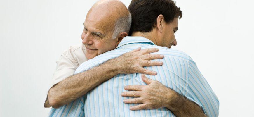 До чого сниться померлий батько: тлумачення снів та значення символу