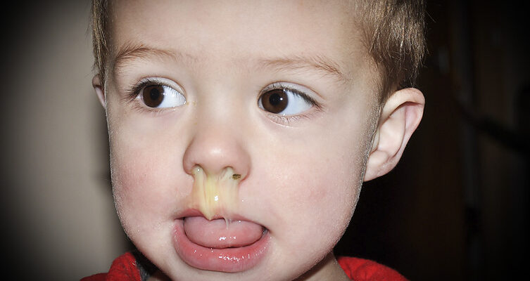 Ефективні методи лікування соплів у дитини: поради та рекомендації