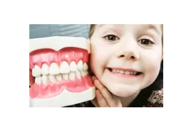 Як лікувати стоматит у дітей? Причини, симптоми, препарати і чим ...