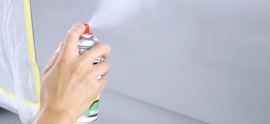 Ефективні засоби для виведення фарби з одягу: поради та рекомендації