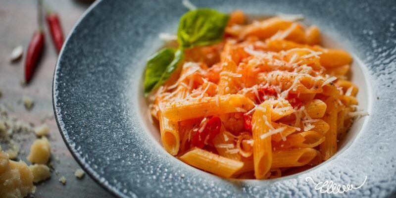 Ідеальні поєднання: з чим найкраще приготувати макарони вдома