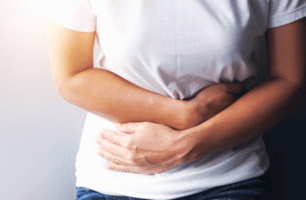 Колючий біль внизу живота: причини, симптоми та лікування
