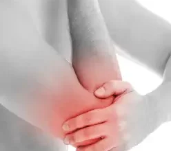 Куди віддає біль печінки: основні симптоми та найпоширеніші причини