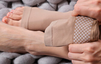 Лежача людина після інсульту: догляд, реабілітація та підтримка